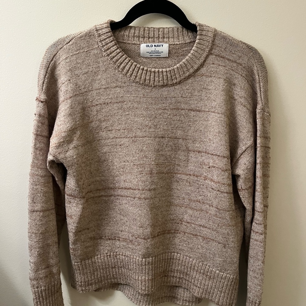 Old Navy Women's Beige Crew Neck Sweater